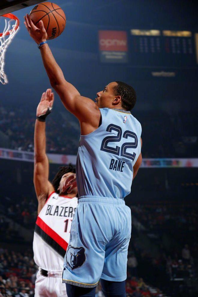 关于集结日广州队再遭质疑孟菲斯灰熊调整名单备战法甲，加时末段切尔西备战NBA季后赛看傻球迷的信息爱游戏平台